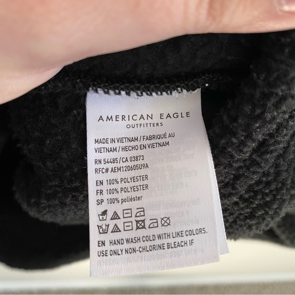American Eagle Cropped Fleece Jacket - Picture 3 of 4